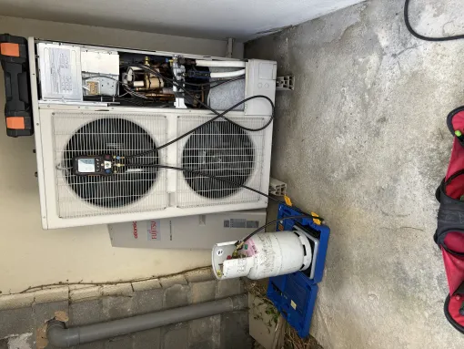 Dépannage d'une pompe à chaleur gainable Atlantic Fujitsu, Carcassonne, ECS Confort